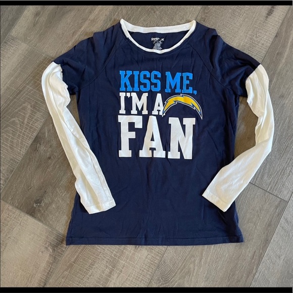 Reebok NFL Los Angeles Chargers 'Kiss Me I'm A Chargers Fan' Long Sleeve - Picture 1 of 5